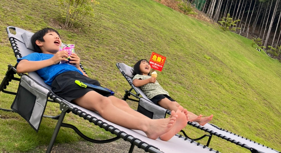 リクライニングシート